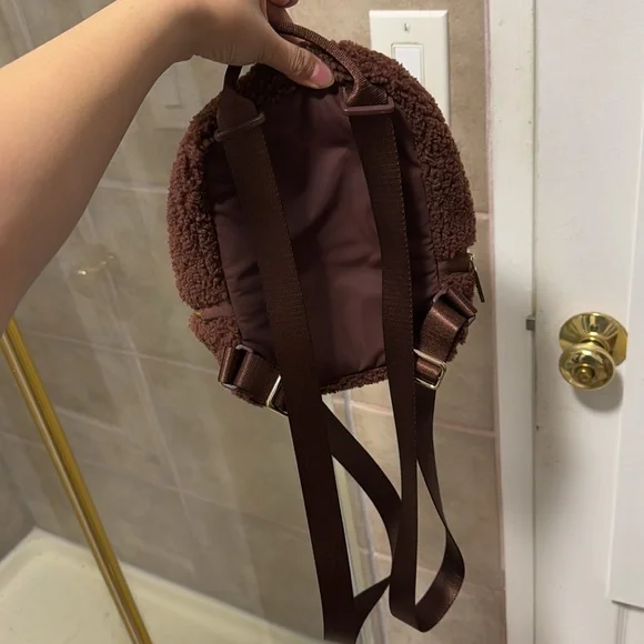 Lululemon teddy mini fleece backpack - Picture 2 of 3